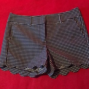 Ann Taylor polka dot scallop hem shorts